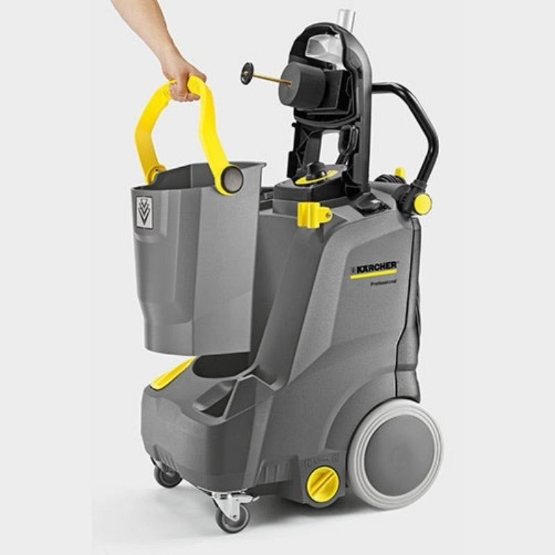 Karcher Puzzi 30/4 Spray-Extraction Cleaner